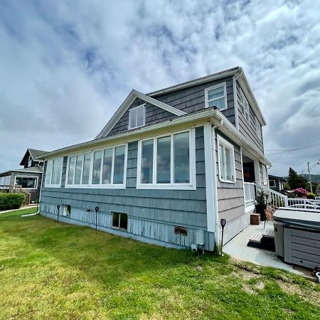 Seaside Beach Front House On The Promenade Экстерьер фото