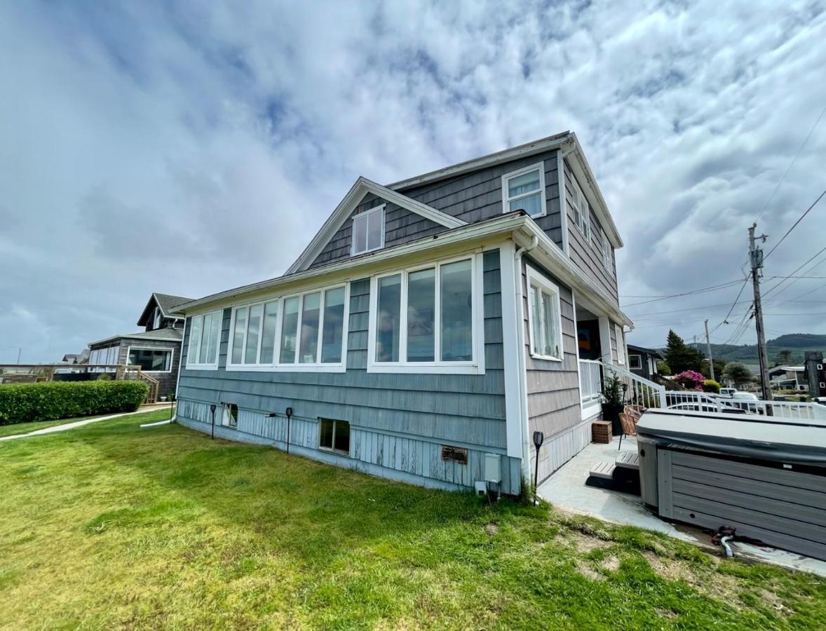 Seaside Beach Front House On The Promenade Экстерьер фото